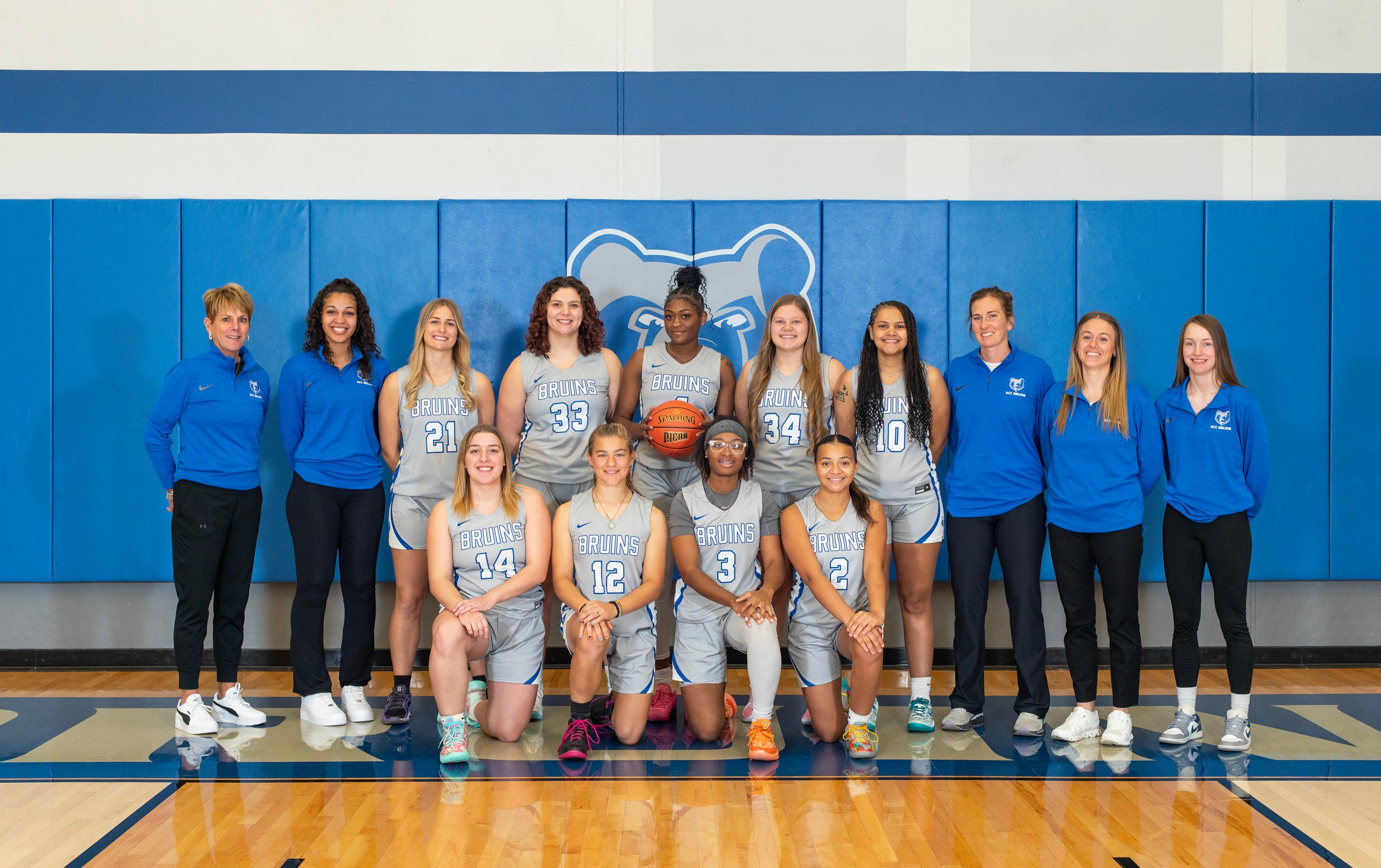 Women's Basketball Defeats Montcalm